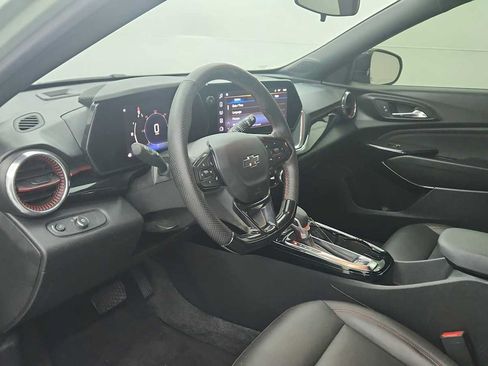 Certified 2024 Chevrolet Trax RS FWD image 1