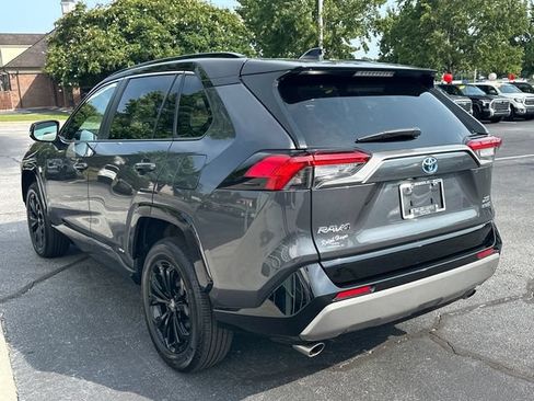 Used 2023 Toyota RAV4 XSE AWD/4WD image 6