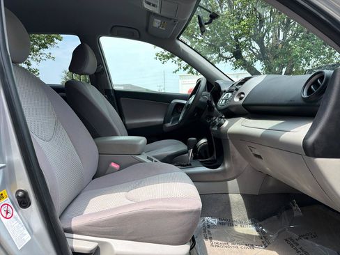 Used 2008 Toyota RAV4 2WD image 32