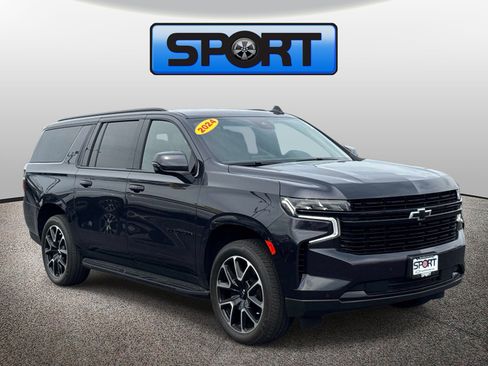 Used 2024 Chevrolet Suburban RST w/ Luxury Package AWD/4WD image 24