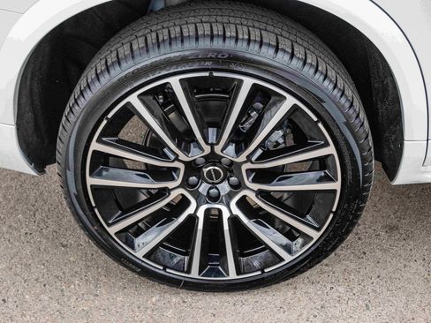 New 2026 Volvo XC90 B6 Ultra w/ Lounge Package AWD/4WD image 13