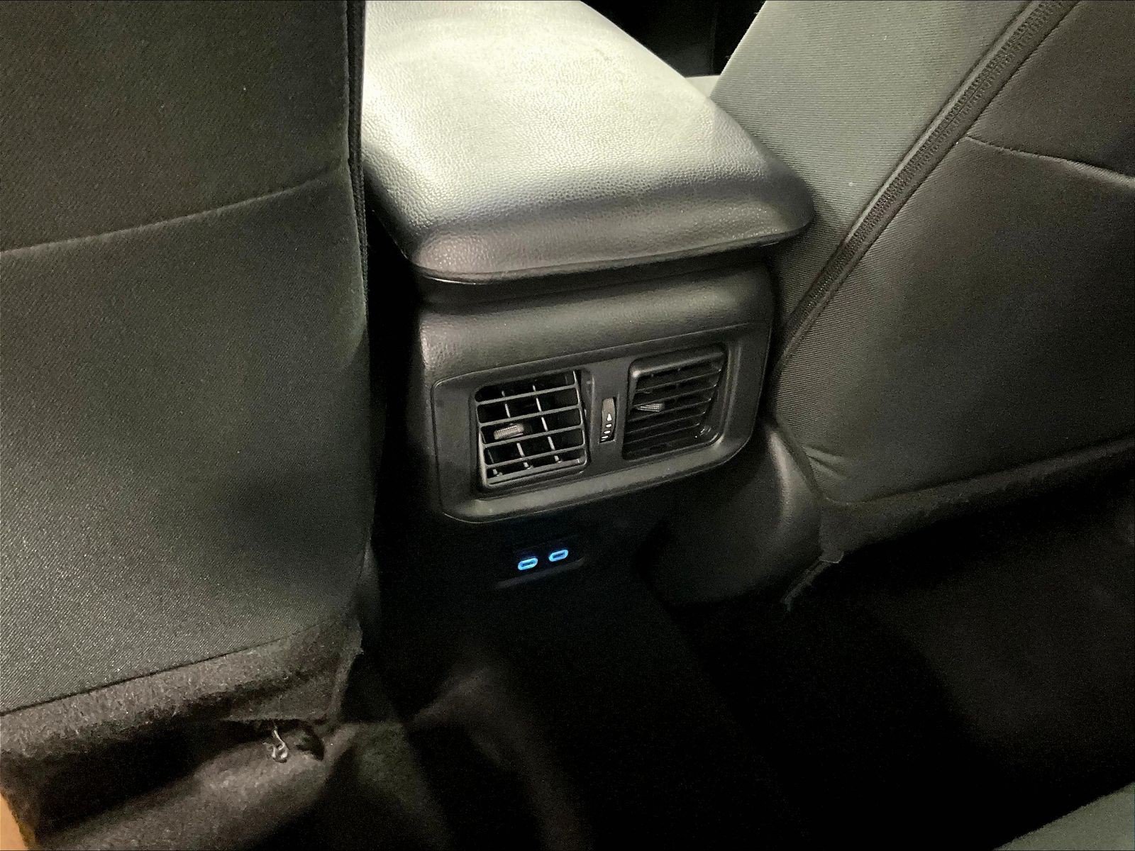 Used 2022 Toyota RAV4 XLE AWD/4WD image 10