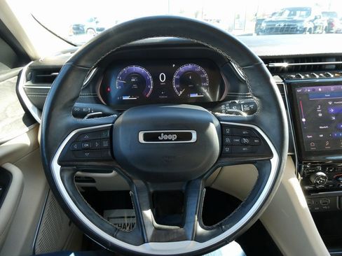 Used 2021 Jeep Grand Cherokee L Limited image 32