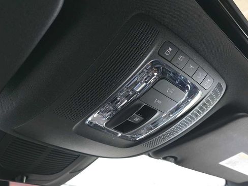 Used 2024 Mercedes-Benz GLE 450 4MATIC image 33