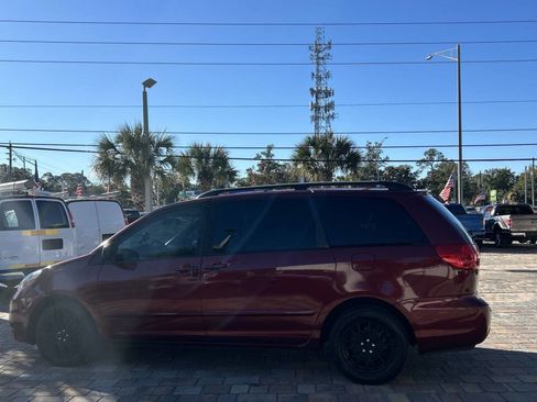 Used 2009 Toyota Sienna CE image 8