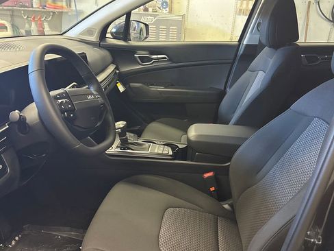 New 2026 Kia Sportage LX image 11