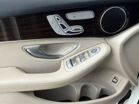 Used 2018 Mercedes-Benz GLC 300 image 29