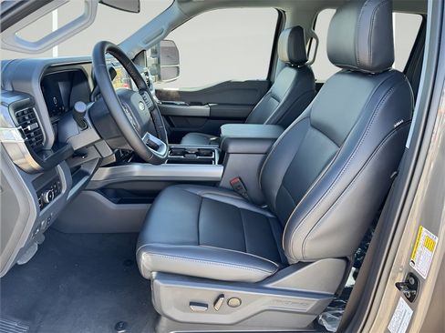 New 2026 Ford F250 Lariat w/ Lariat Premium Package image 10