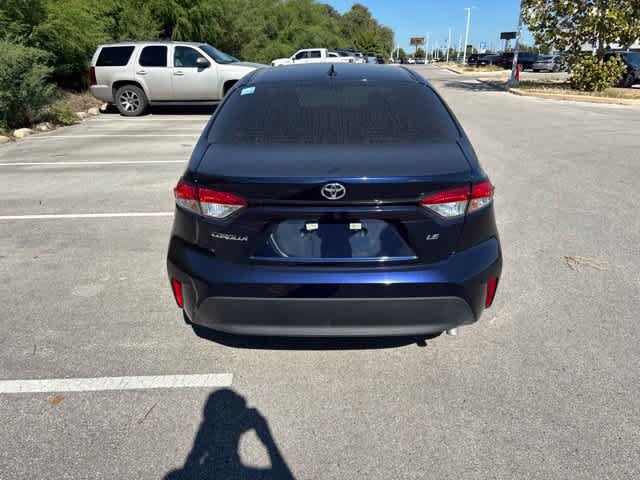 Used 2025 Toyota Corolla LE FWD image 4