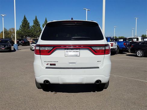 Used 2024 Dodge Durango GT image 9