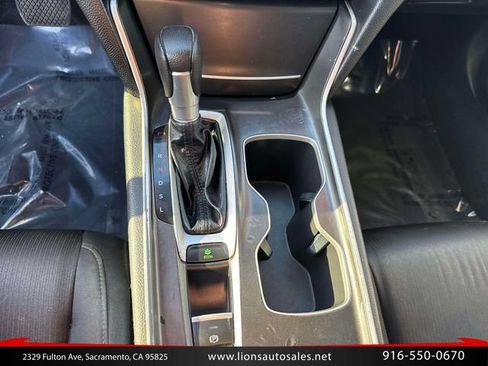 Used 2018 Honda Accord LX image 18
