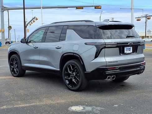 Used 2024 Chevrolet Traverse RS image 5