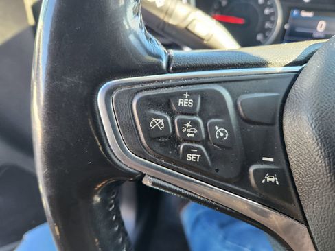 Used 2019 Chevrolet Equinox LT image 21