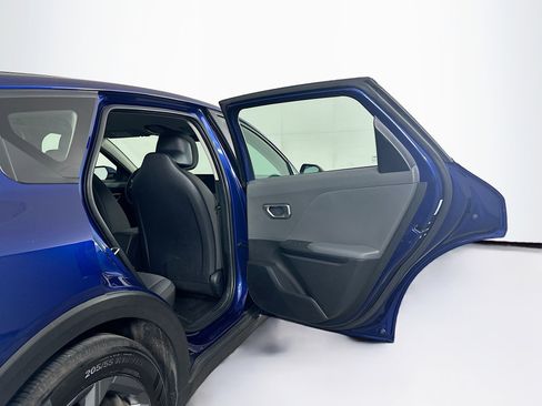 Used 2025 Kia K4 LXS image 29