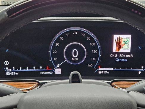 Used 2024 Cadillac Escalade Premium Luxury RWD image 14