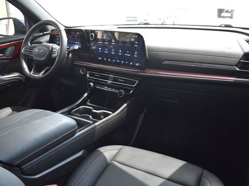 Used 2025 Chevrolet Traverse Z71 w/ Driver Confidence Package AWD/4WD image 71