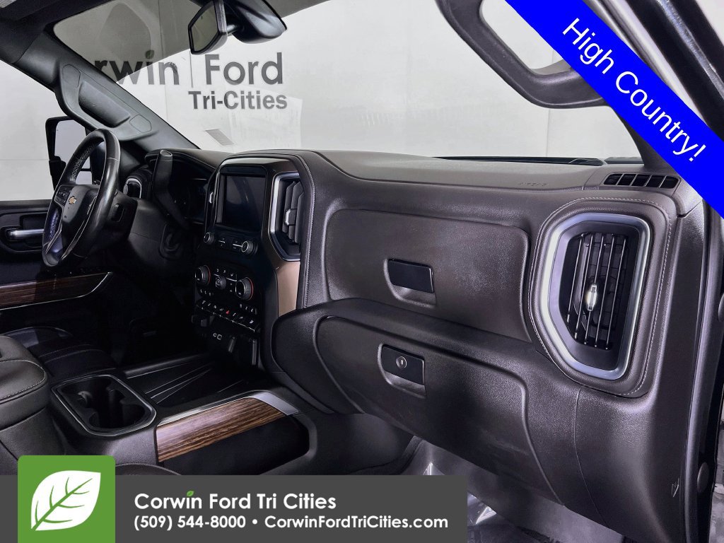 Used 2022 Chevrolet Silverado 3500 High Country w/ Safety Package II AWD/4WD image 32