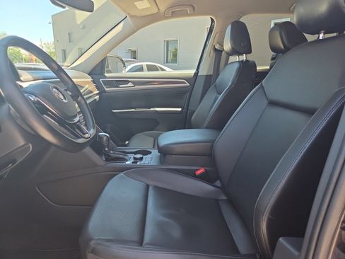 Used 2018 Volkswagen Atlas SE AWD/4WD image 16