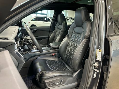 Used 2021 Audi SQ7 Premium Plus w/ SQ7 Black Optic Package AWD/4WD image 13