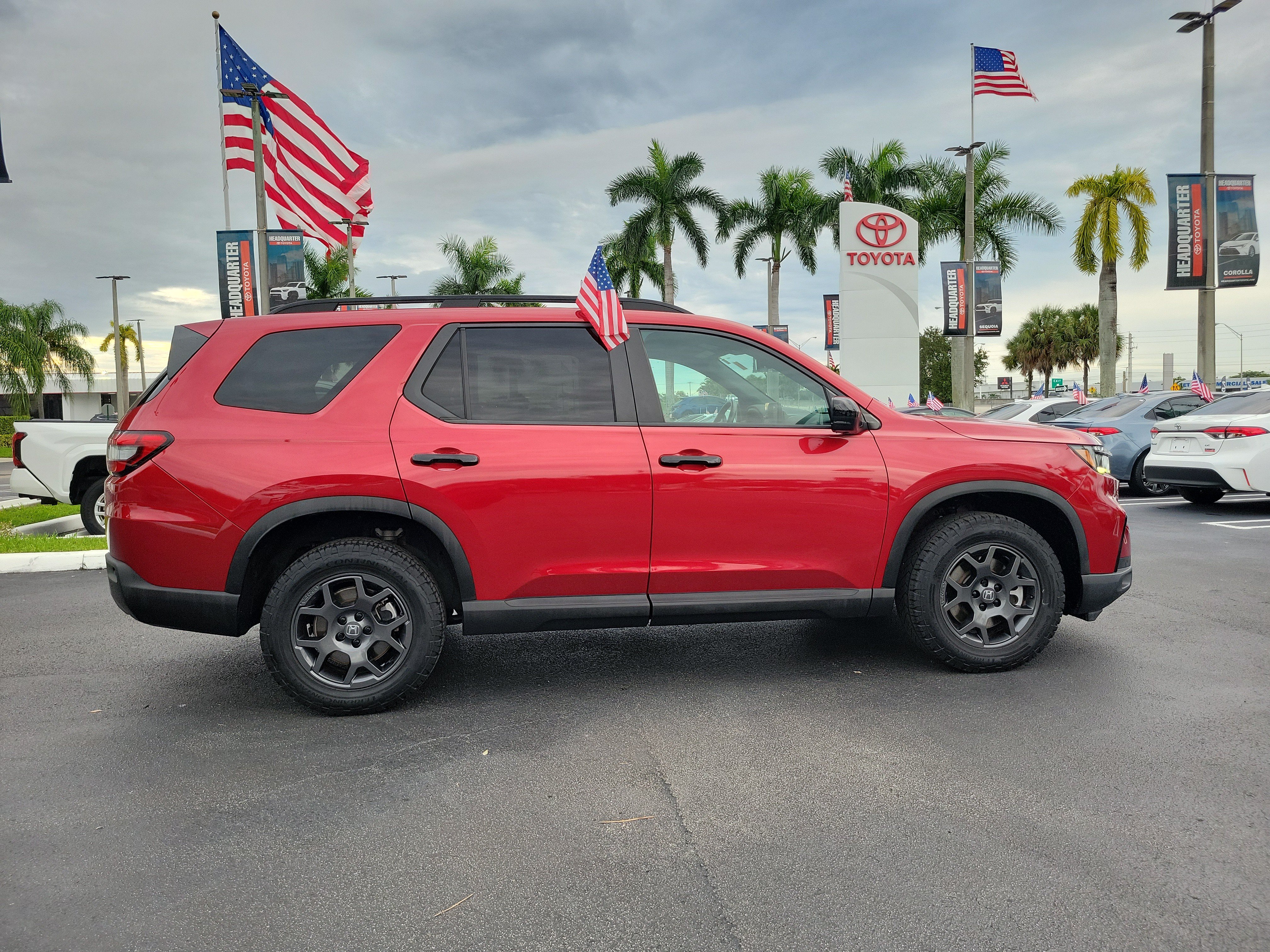 Used 2024 Honda Pilot TrailSport image 13
