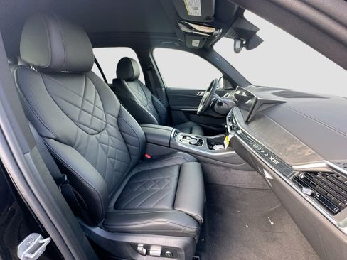 New 2026 BMW X5 xDrive50e w/ Premium Package AWD/4WD image 23
