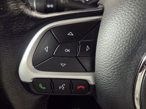 Used 2020 Jeep Renegade Trailhawk w/ UConnect 8.4 Nav Group AWD/4WD image 18