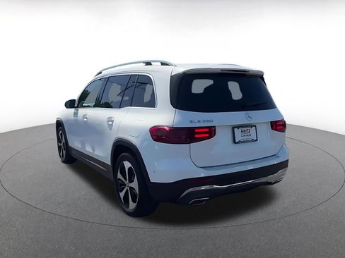 Used 2025 Mercedes-Benz GLB 250 image 11