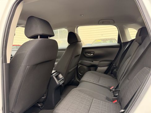 Certified 2024 Honda HR-V LX image 28