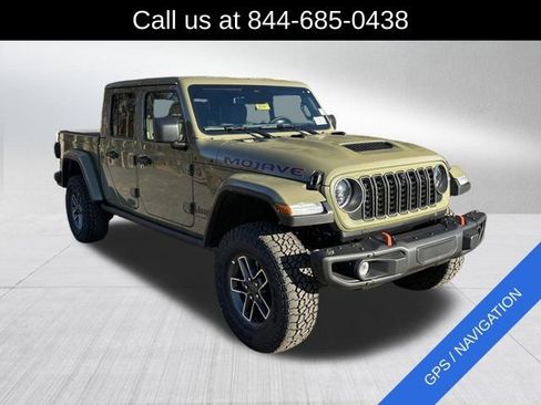 Used 2026 Jeep Gladiator Mojave w/ Steel Bumper Group AWD/4WD image 3