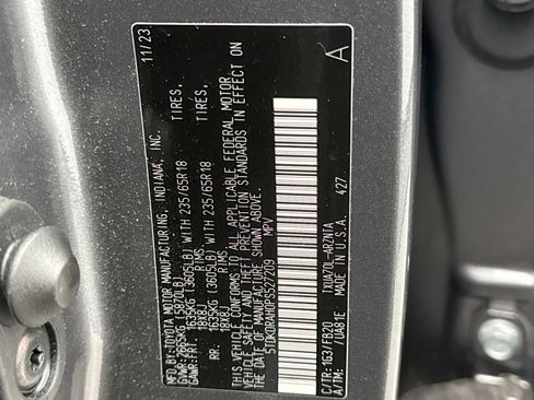 Used 2023 Toyota Highlander L image 25