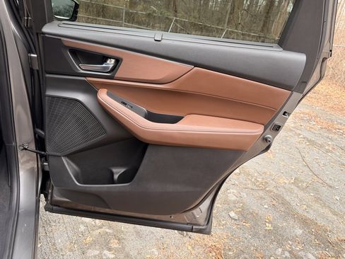 Used 2023 Acura MDX SH-AWD w/ Technology Package image 12