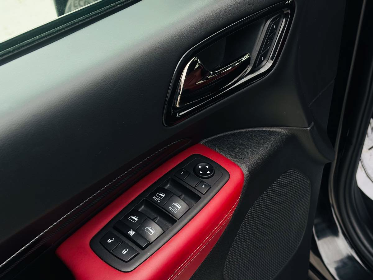Used 2021 Dodge Durango R/T w/ Technology Group AWD/4WD image 36