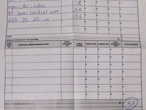 Used 2023 Cadillac XT6 Premium Luxury w/ Technology Package image 4