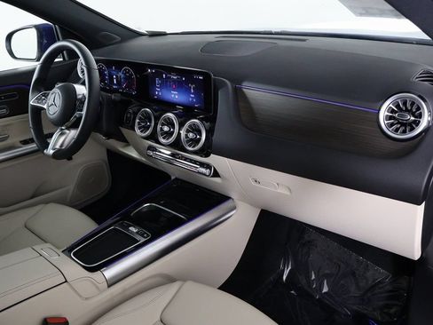 Certified 2025 Mercedes-Benz GLA 250 4MATIC image 9