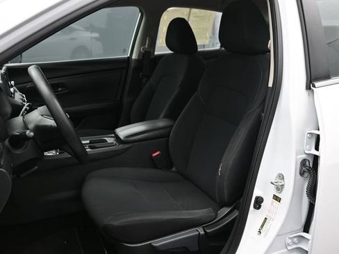 Used 2024 Nissan Sentra S FWD image 9