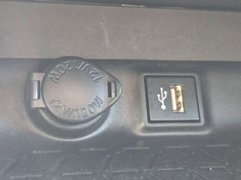 Used 2024 Toyota RAV4 XLE w/ Convenience Package AWD/4WD image 9