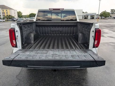 Used 2022 GMC Sierra 1500 SLT w/ SLT Premium Plus Package AWD/4WD image 13