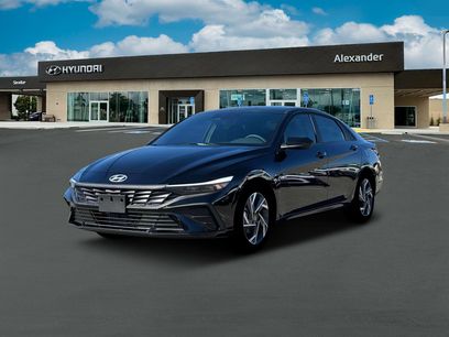 New 2025 Hyundai Elantra SEL