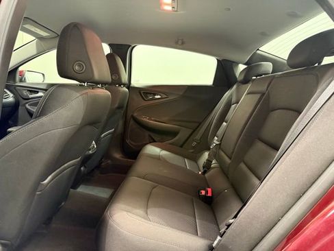 Used 2018 Chevrolet Malibu LT image 21