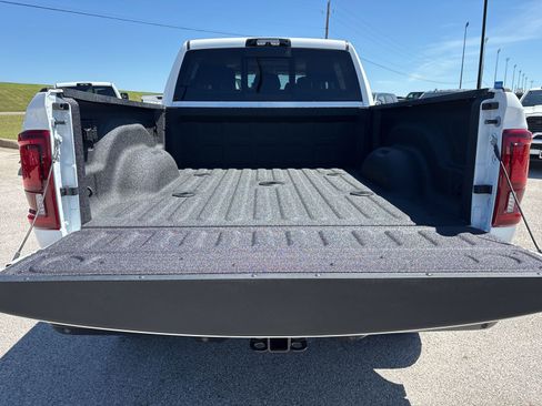 New 2026 RAM 2500 Limited AWD/4WD image 40