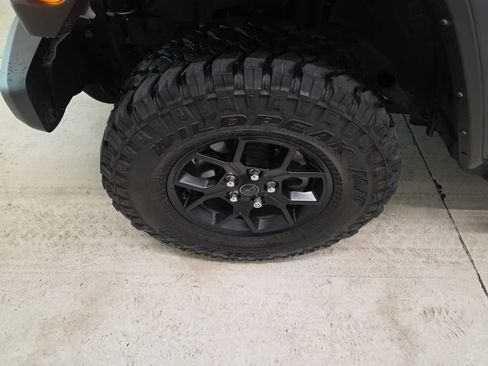Used 2024 Jeep Wrangler Unlimited Sport AWD/4WD image 2