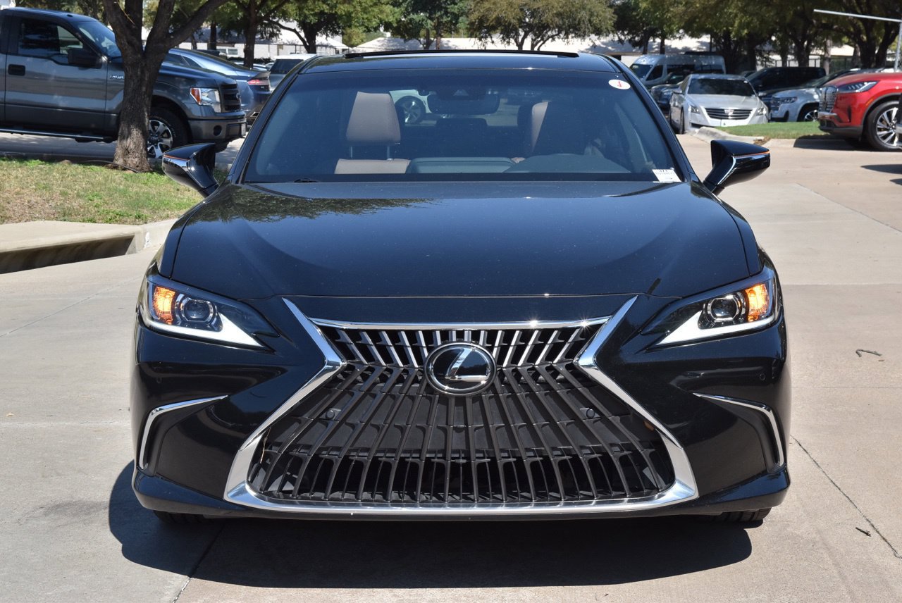 Used 2025 Lexus ES 350 w/ Premium Package FWD image 3