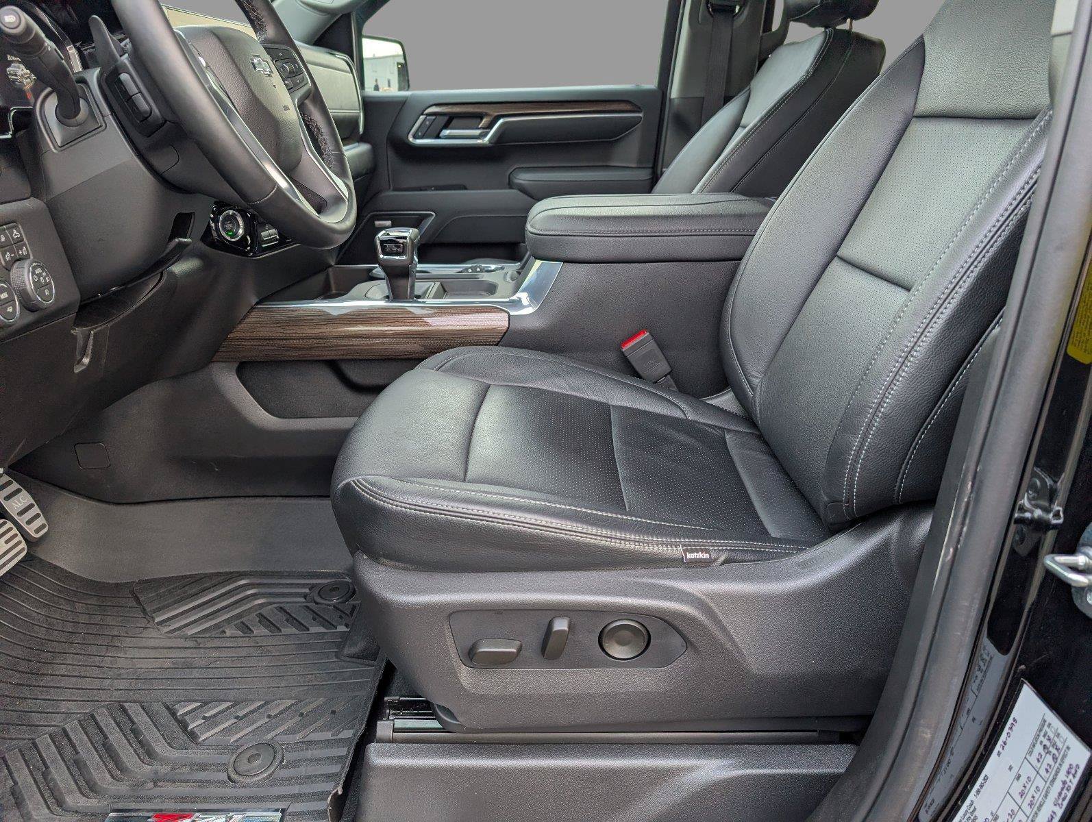 Used 2026 Chevrolet Silverado 1500 RST AWD/4WD image 3