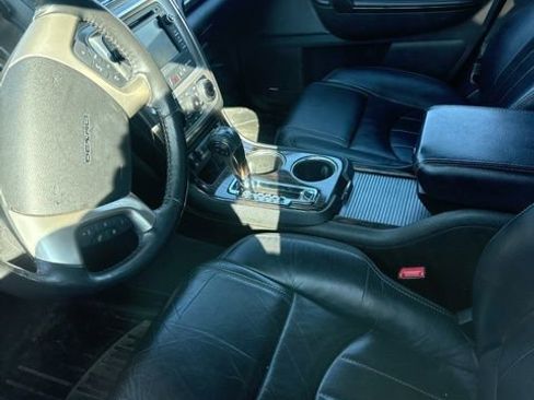 Used 2016 GMC Acadia Denali AWD/4WD image 4
