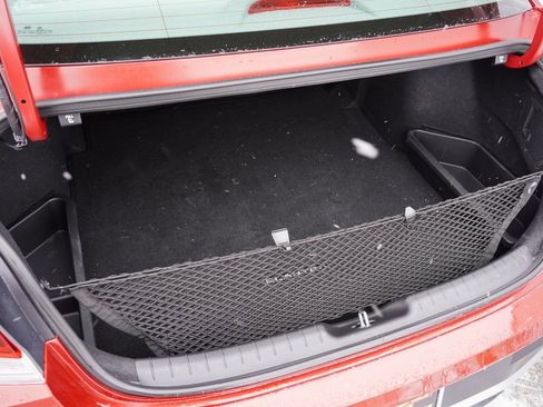 Used 2024 Hyundai Elantra SEL w/ Convenience Package image 7