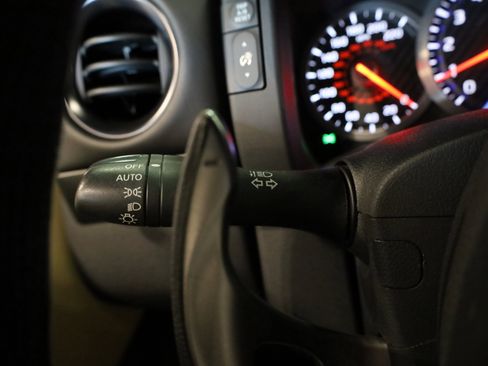 Used 2015 Nissan GT-R Premium image 22