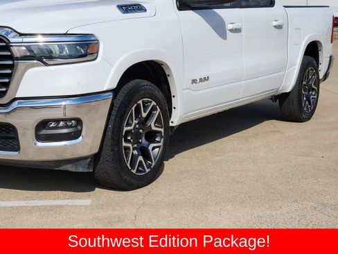 Used 2025 RAM 1500 Laramie AWD/4WD image 12