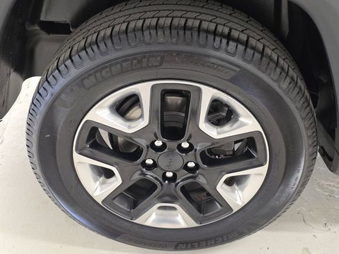 Used 2018 Jeep Compass Trailhawk w/ Navigation Group image 43