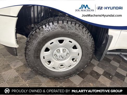 Used 2022 Nissan Titan S w/ HD Front GAWR Package image 29