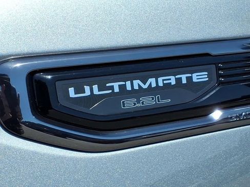 Used 2025 GMC Sierra 1500 Denali Ultimate AWD/4WD image 8